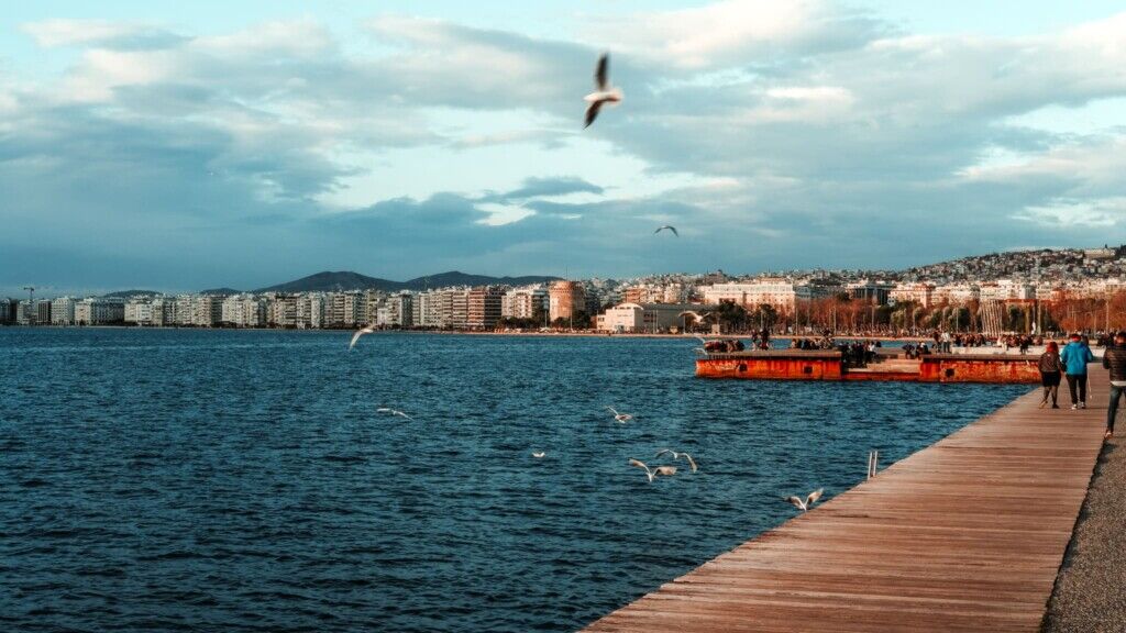 Nea paralia on a cloudy afternoon.